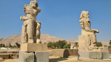 Güneş Kralı Amenhotep III'ün dev heykelleri tarihe tanıklık ediyor
