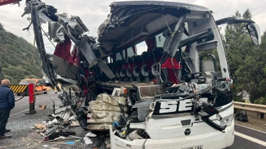 Otobüs-tır kazası soruşturması: Şoförler cezaevine gönderildi