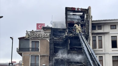 Eminönü'nde bir restoranda başlayan yangın
