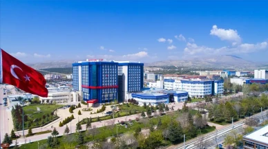 Konya'da uygunsuz yazışmaları ortaya çıkan 2 doktor gözaltına alındı