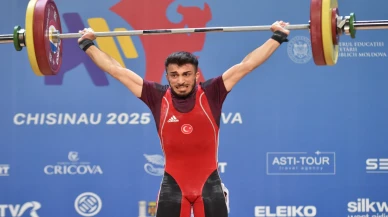 Milli halterci Harun Algül, Avrupa Şampiyonası'nda altın madalya kazandı