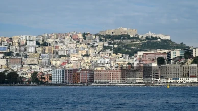 İtalya'nın Campi Flegrei bölgesinde 4,4 ve 3,5 büyüklüğündeki depremler
