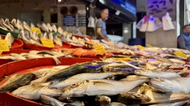 Trabzon'da balık tezgahlarında yaz sezonu sürprizi: Fiyatlar düştü, esnaf sevindi