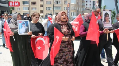 Van'da aileler kaçırılan evlatları için eylemlerine devam ediyor