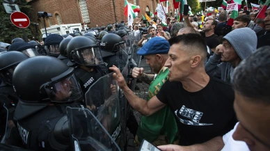Bulgaristan'da Avro'ya geçiş protesto edildi