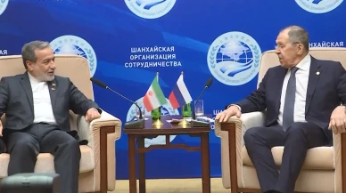 Rusya ve İran Dışişleri Bakanları, Nükleer program krizini görüşmek üzere bir araya geldi