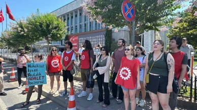 BELTUR işçileri zincirli eylem yaptı: 7 DİSK üyesi gözaltına alındı