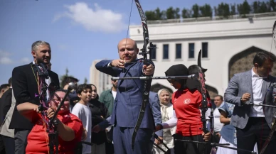Yeni Türkiye Eğitim Vakfı, üç milli okçuya destek sağladı
