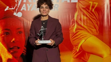 Trabzonspor Kadın Futbol Takımı'nın yıldızı Dilan Bora, yılın defans oyuncusu seçildi