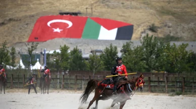 Malazgirt Zaferi'nin 954. yılında cirit gösterileri büyük ilgi topladı