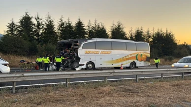 Bolu'da Feci Kaza: Otobüs Kamyona Çarptı 1 Ölü 10 Yaralı