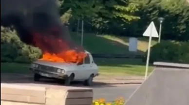 Komisyon toplantısı öncesi TBMM önünde 'Beyaz Toros' yakıldı
