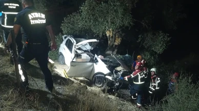 Aydın'da feci kaza: 2 ölü 1 çocuk yaralı