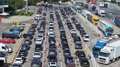 Gurbetçilerin Türkiye'den dönüşünde hüzünlü veda anları