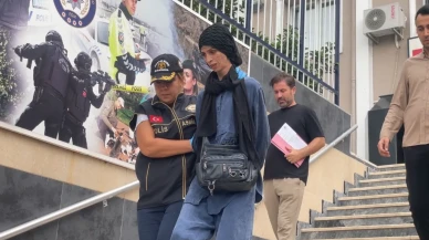 Fatih'te yankesicilik operasyonu: Turistin cüzdanını çalan şüpheli tutuklandı