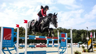 Türk Biniciler Balkan Şampiyonası'nda gövde gösterisi yaptı