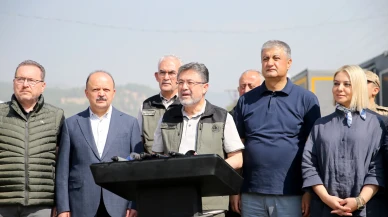 Bakan Yumaklı: Orman yangınlarıyla mücadele hız kesmeden devam ediyor