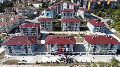 Yozgat'ta yeni konutlar sahiplerine teslim edildi