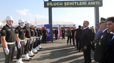 PKK' nın bombalı saldırısı sonucu şehit olan 13 polis unutulmadı