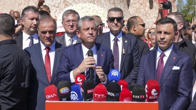 Özgür Özel Taksim'de birlik çağrısı yaptı: "Demokrasiye sahip çıkmalıyız"