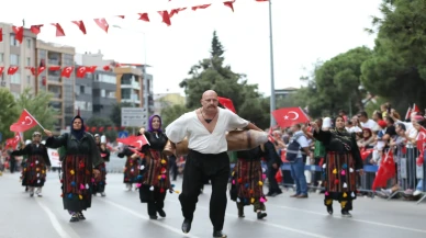 Balıkesir'in kurtuluşu coşkuyla kutlandı: Tülütabaklar gösterisi dikkat çekti
