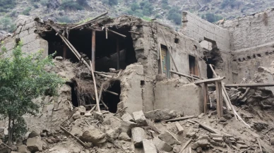 Afganistan Depremi: Ölü sayısı 900'e yükseldi arama kurtarma çalışmaları sürüyor