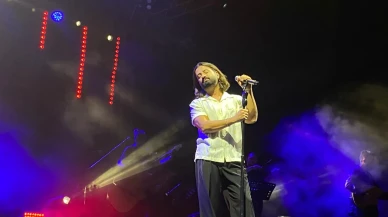 Bozüyük'te Kurtuluş Günü'nde Koray Avcı konseri