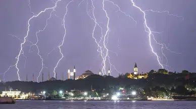 İstanbul'da sağanak yağış bekleniyor, sıcaklıklar 45 dereceye yükselebilir!