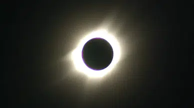 2026'da Ay tutulması Türkiye'den izlenemeyecek, maksimum evre batış saatine denk gelecek.