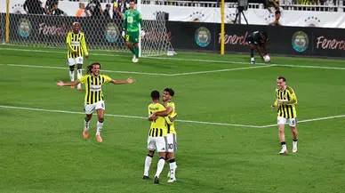Fenerbahçe, Sturm Graz'ı 2-0 yenerek Şampiyonlar Ligi'nde avantaj sağladı