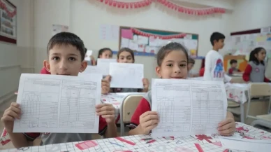 Yarıyıl tatili başlıyor: İlk dönem karneleri öğrencilerle buluşuyor
