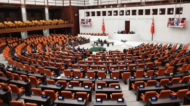 En düşük emekli aylığı 2026'dan itibaren 20 bin lira olacak düzenleme kabul edildi