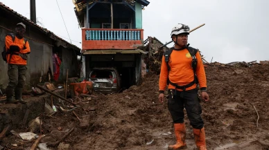 Endonezya'daki toprak kaymasında can kaybı 50'ye yükseldi, 33 kişi kayıp