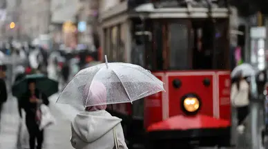 İstanbul’da Eğitime 1 Gün Ara Verildi Motosikletler Trafikten  men edildi