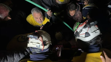 Suriye Sivil Savunma, 30 metre derin kuyuya düşen çocuğu kurtardı