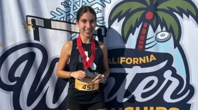 Azra Gerçek, ABD'de Yıldızlar Türkiye Rekoru kırarak spor dünyasında adını duyurdu