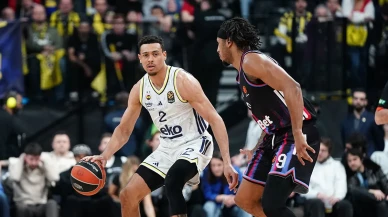 Fenerbahçe Beko, Paris’te 16 sayı geriden gelerek kazandı