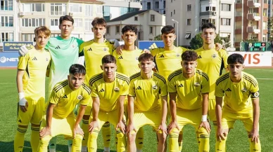 Fenerbahçe U16 ve U17 takımları Kasımpaşa'yı farklı geçti, liderliklerini korudular