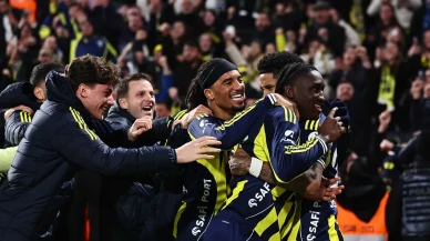 Fenerbahçe son dakikalarda bulduğu gollerle Samsunspor'u 3-2 mağlup etti