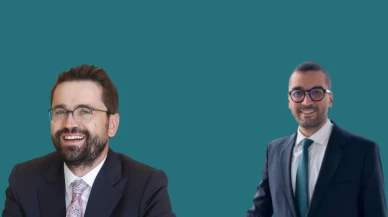 Türk Gazeteciler İsrail'de Gözaltında: Basın Özgürlüğü Krizi mi Yaşanıyor?