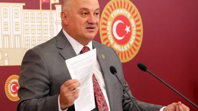 Uğur Bayraktutan: "Artvin, dürüstlüğün ve sanatın şehri!"