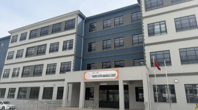 Şimdi de Mersin'de bir öğrenci silahla yakalandı