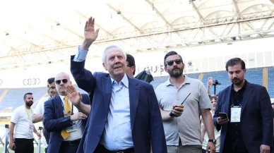 Aziz Yıldırım, Fenerbahçe Başkanlığı'na geri döndü