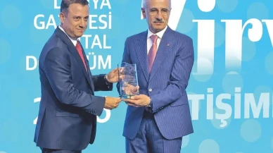 Bakan Uraloğlu dönüşüm zirvesinde açıkladı: 5G abone sayısı iki buçuk ayda 40 milyonu aştı