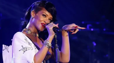 Rihanna'dan hayranlarını heyecanlandıran açıklama: "Sahnelere geri dönüyorum"