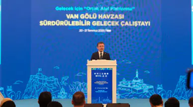 Van Gölü'nün geleceği için kritik uyarı: Bakan Yumaklı'dan tarihi "koruma" çağrısı
