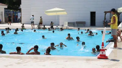 Kavurucu sıcakların rotası Şanlıurfa: Çocuklar için güvenli liman oldu