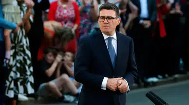 Andy Burnham, İngiltere'nin ABD ile ilişkilerinde net bir duruş sergileyeceklerini duyurdu
