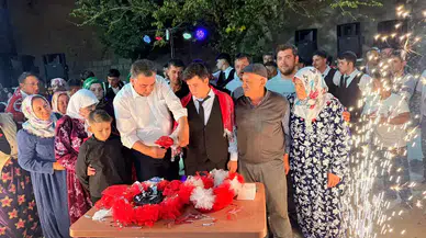 Kınalı kuzulara veda: Pazarağaç'ta asker kınası gecesinde duygu dolu anlar