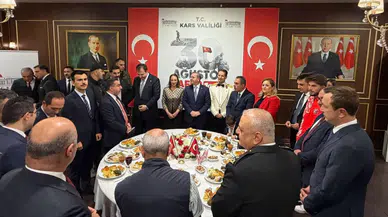 Kars'ta Zafer Coşkusu: Polisevi'nde Anlamlı Buluşma
